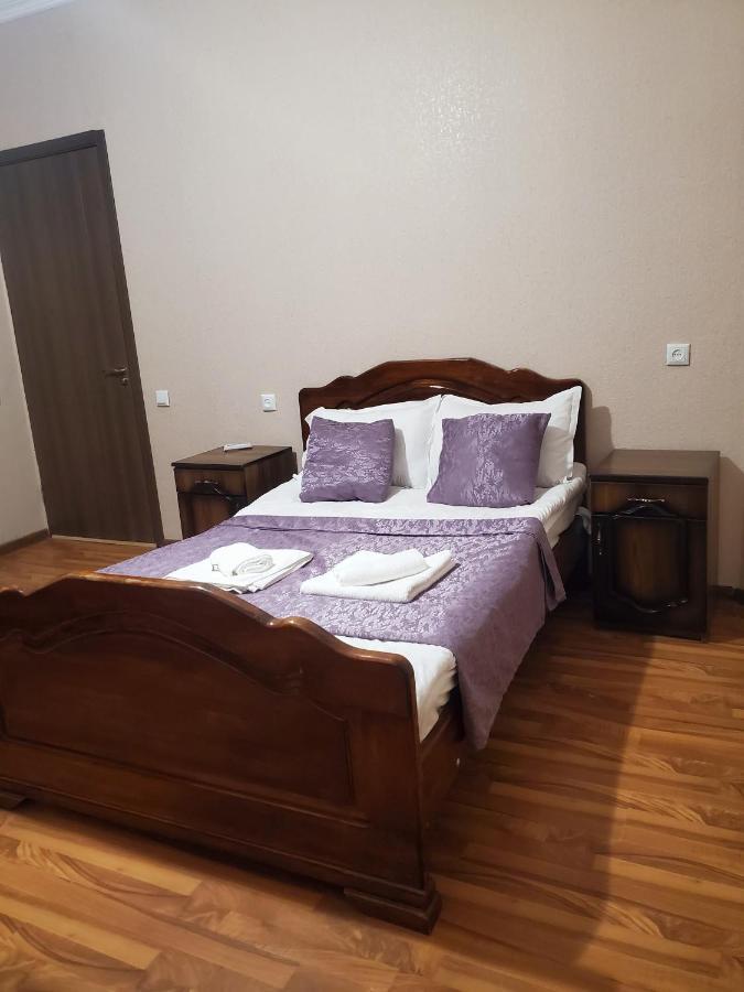 Beehives Apartment Kutaisi Luaran gambar