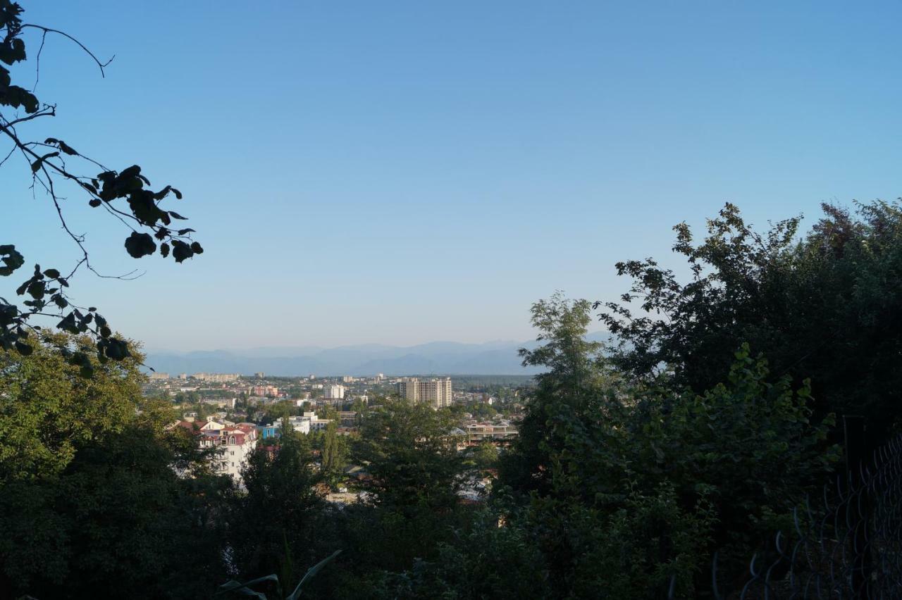 Beehives Apartment Kutaisi Luaran gambar